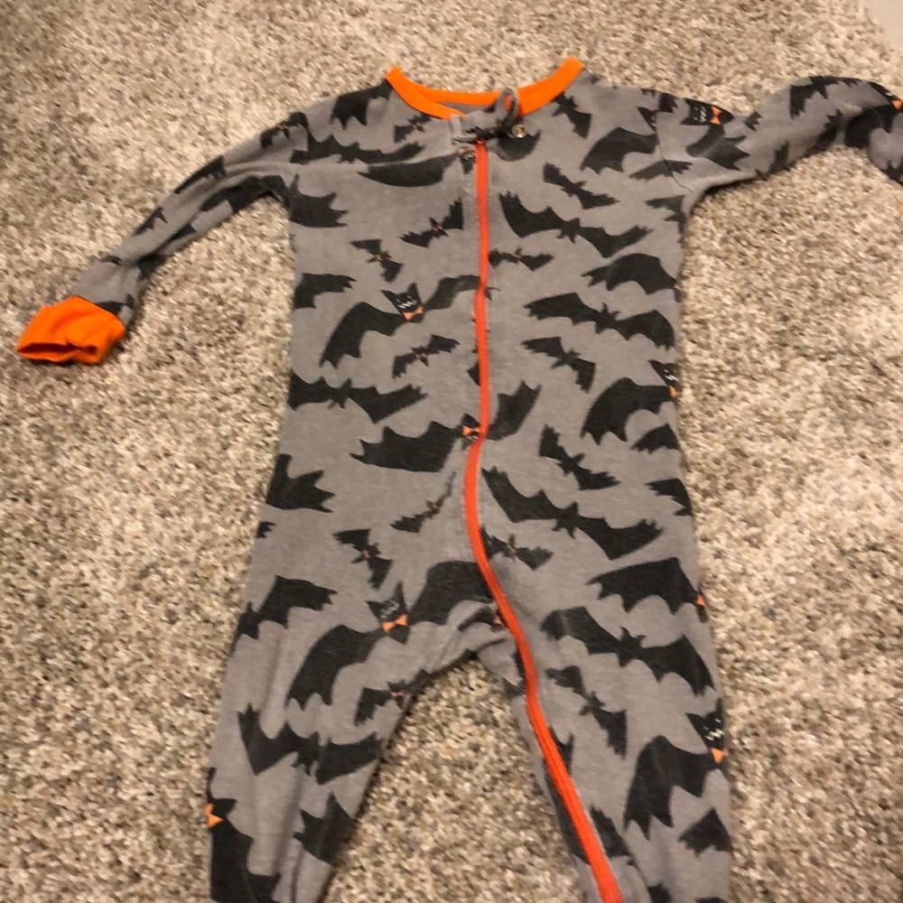 Baby gap bat pajamas